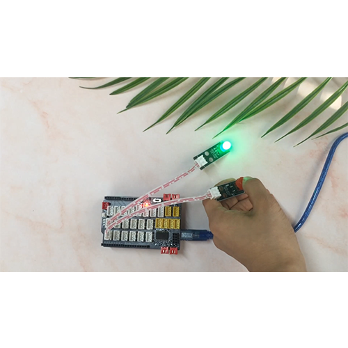 Arduino Graphical Programming Kit  Lesson5 – Using a button to control a LED
